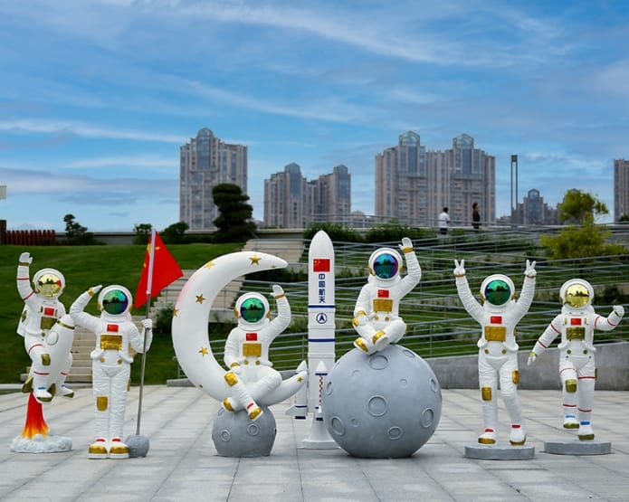 太空人雕塑